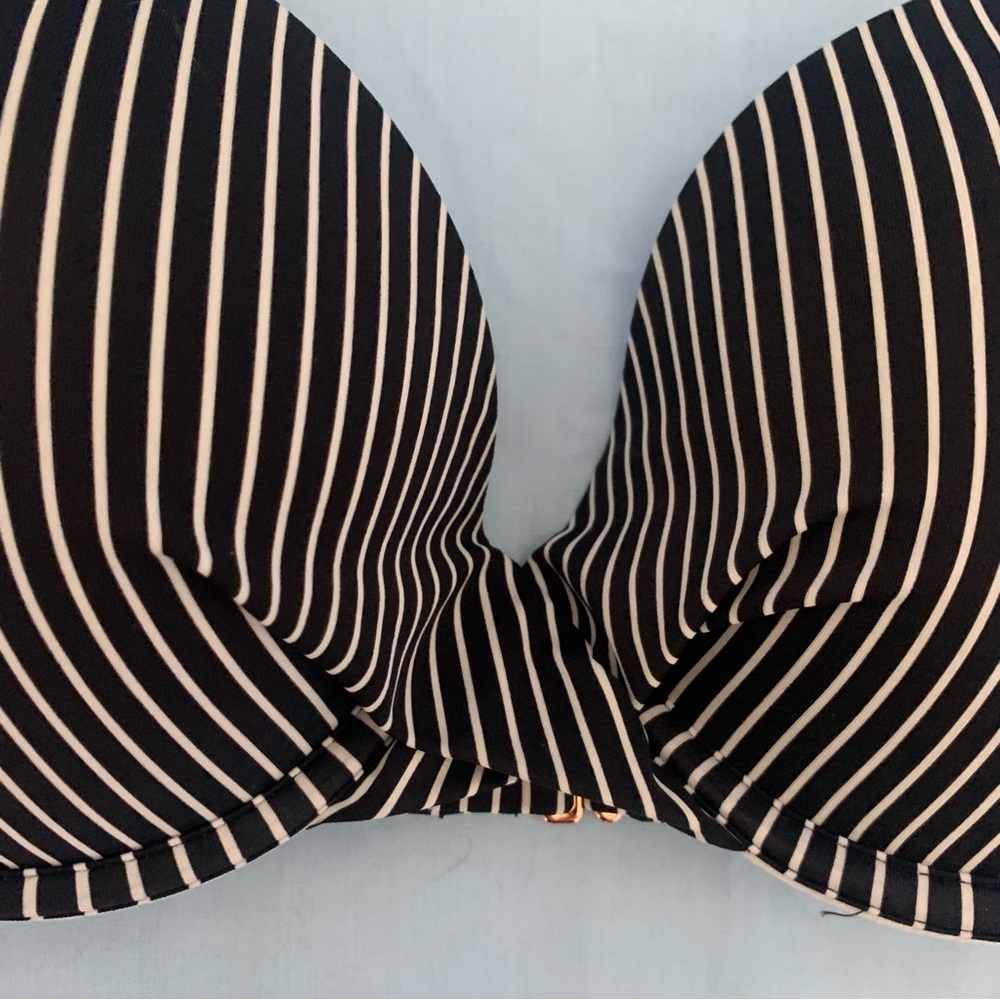 Shade & Shore 34D Black & White Padded Bikini Swim Top EUC - Picture 2 of 8